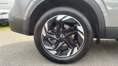 Nissan Qashqai 1.5 E-Power N-Connecta [Glass Roof] 5dr Auto Hybrid Hatchback